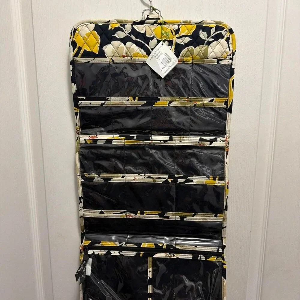 Vera-bradley retired dogwood yellow pattern hanging organizer